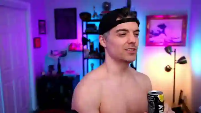 2025/08/23/flirt4free-max-hughes-05-24-17