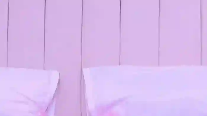 2025/08/24/flirt4free-megan-chester-02-19-05