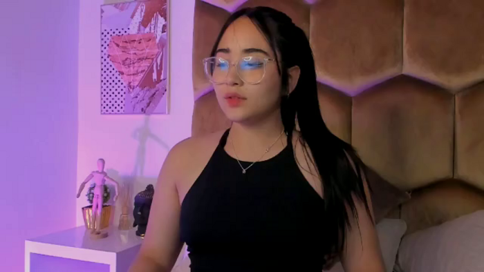 mia-willow