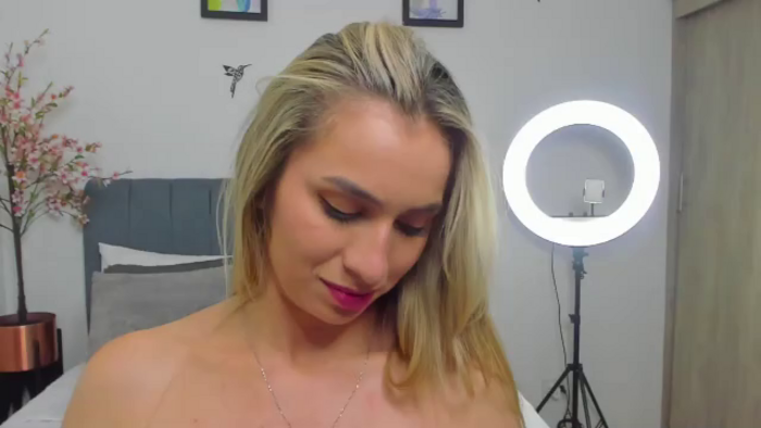 sarah-roux