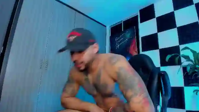 2025/08/24/flirt4free-nikola-hank-05-47-22