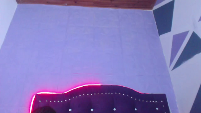 petite-ariana