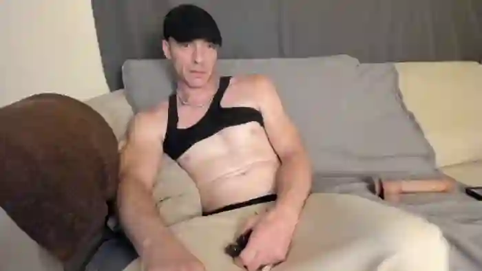 2025/08/25/flirt4free-tyler-davies-23-42-55