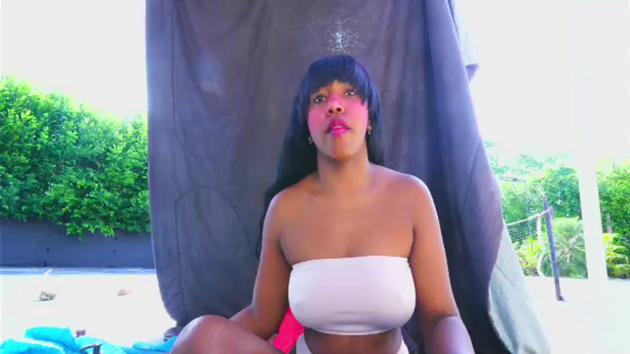 mansion-girls