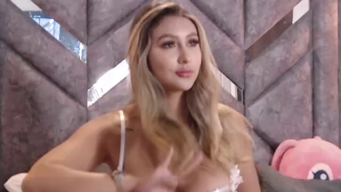samantha-dumont