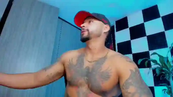 2025/08/26/flirt4free-nikola-hank-08-38-35