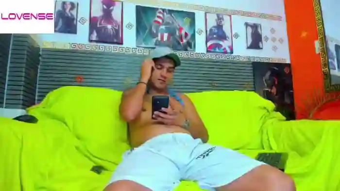 2025/08/27/flirt4free-zac-gray-14-15-38