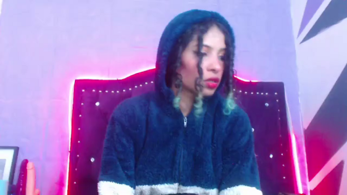 petite-ariana