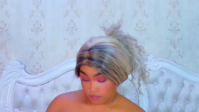tianah-glow