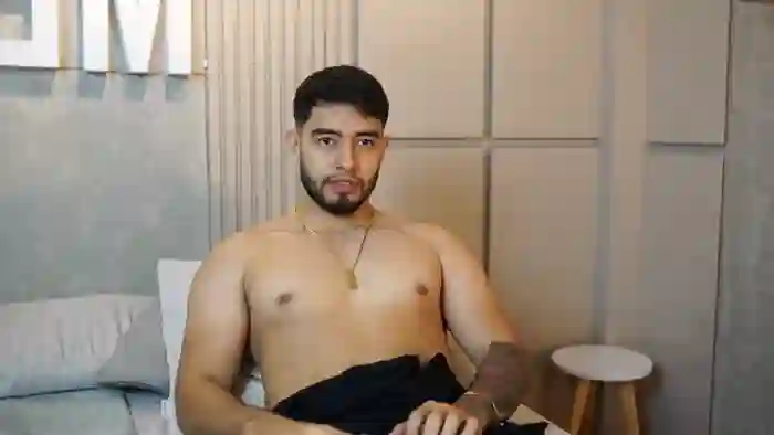 2025/08/30/flirt4free-nick-vans-17-39-59