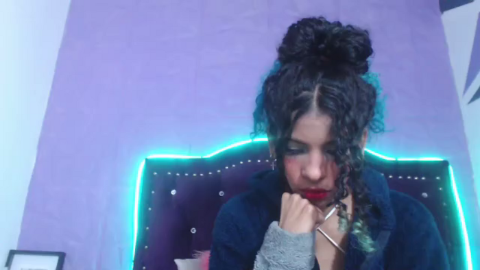 petite-ariana
