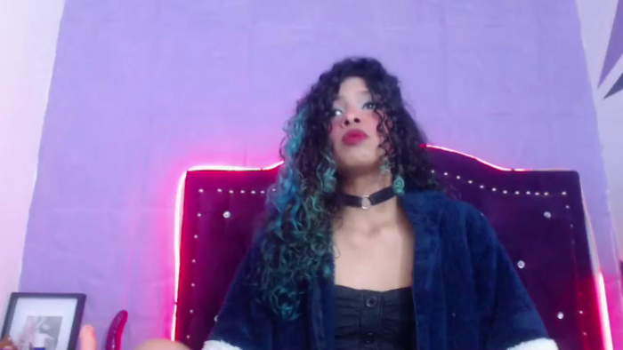 petite-ariana