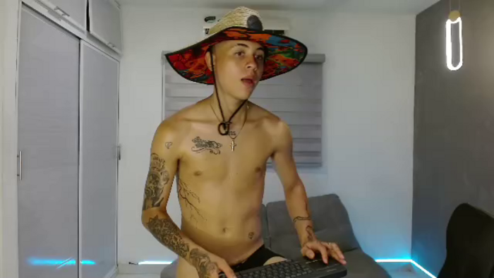 julian-stonee