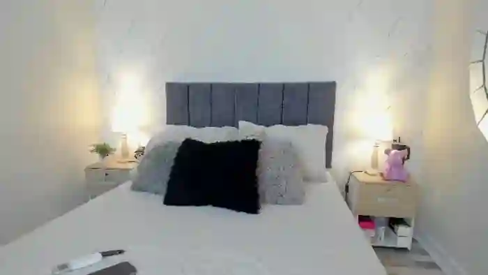 2025/09/04/flirt4free-katt-souza-10-01-34