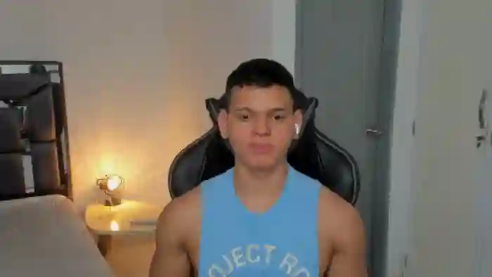 2025/09/04/flirt4free-stefan-lennox-14-07-44