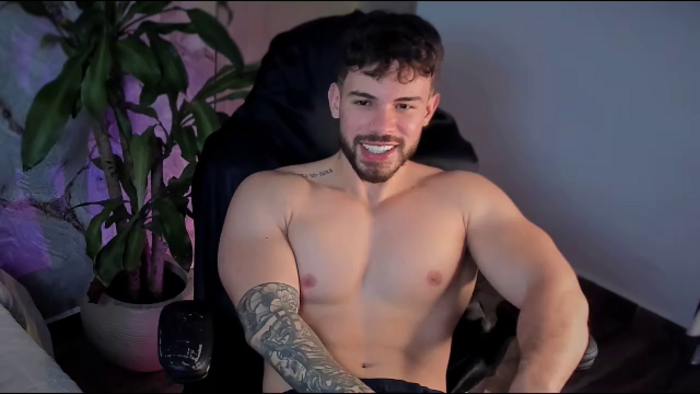 valenthino-king