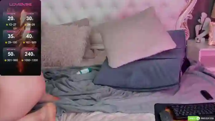 2025/09/06/flirt4free-emma-daviss-09-42-50