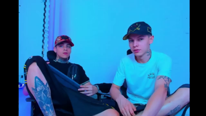 maxx-williamm-and-john-sally