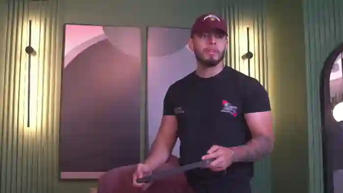 2025/09/06/flirt4free-nick-vans-15-13-38