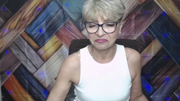 holly-incredible