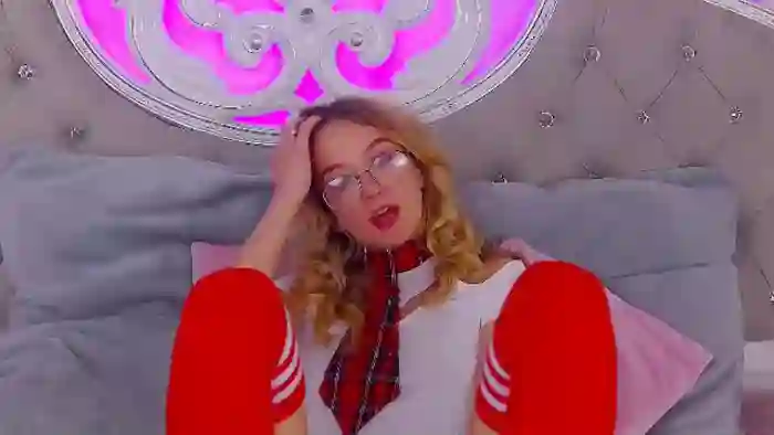 2025/09/09/flirt4free-may-lily-09-45-49