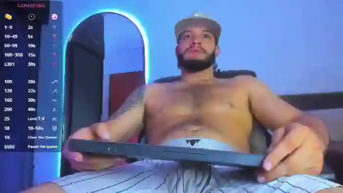 2025/09/09/flirt4free-raymond-bakerr-08-13-51