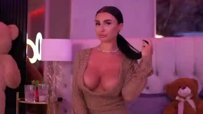 2025/09/10/flirt4free-isabelle-hunt-10-28-41