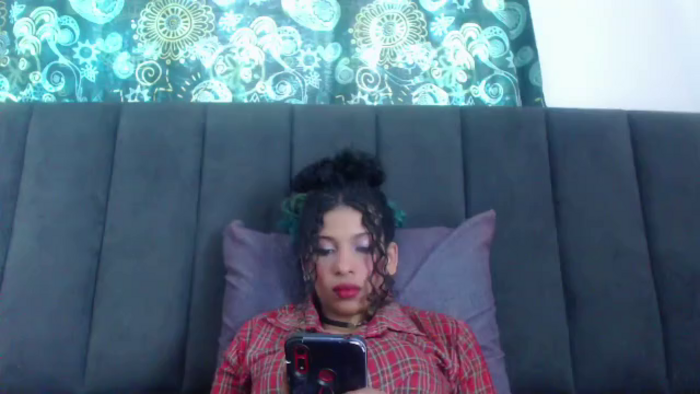 petite-ariana
