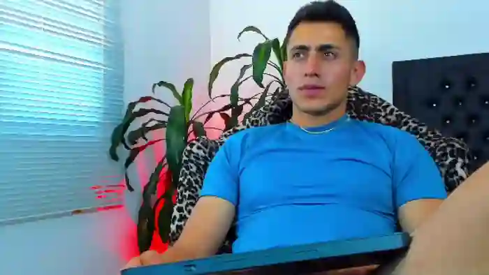 2025/09/11/flirt4free-zach-price-15-58-56