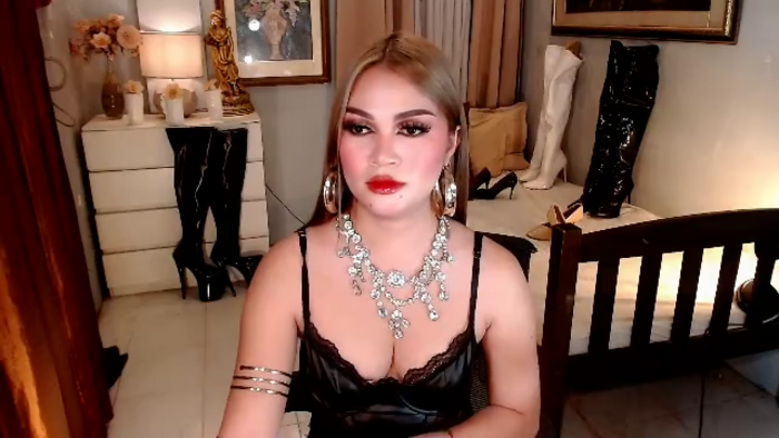 trish-reds