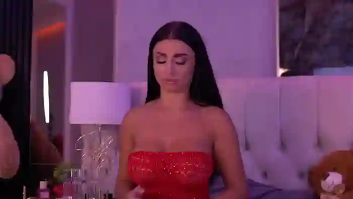 2025/09/12/flirt4free-isabelle-hunt-07-20-54