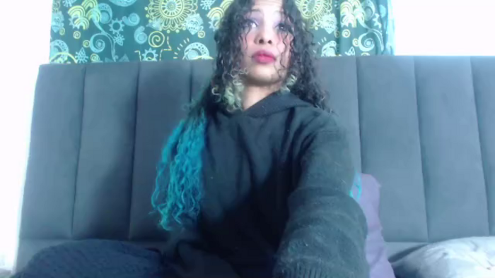 petite-ariana