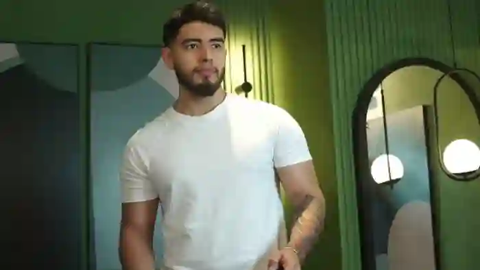 2025/09/15/flirt4free-nick-vans-13-54-52