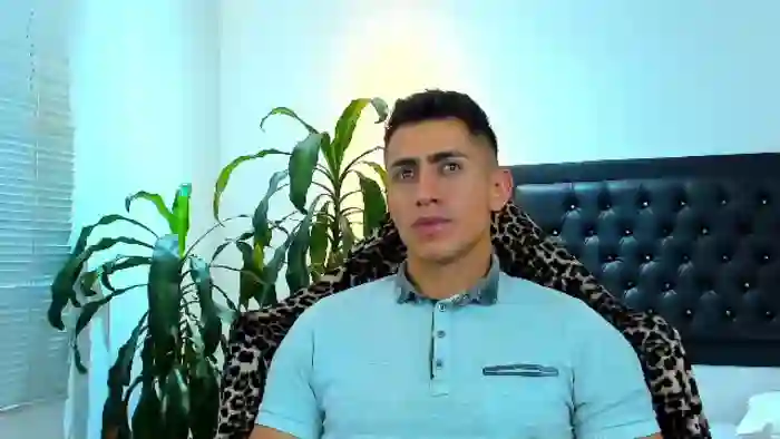 2025/09/16/flirt4free-zach-price-11-11-50