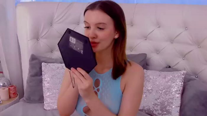 milana-evans