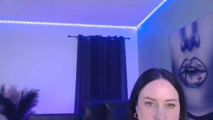 tia-bella