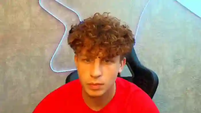 2025/09/19/flirt4free-valentin-martel-08-29-28