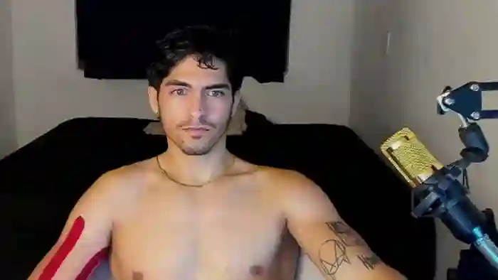 2025/09/19/flirt4free-zack-bonett-07-33-23