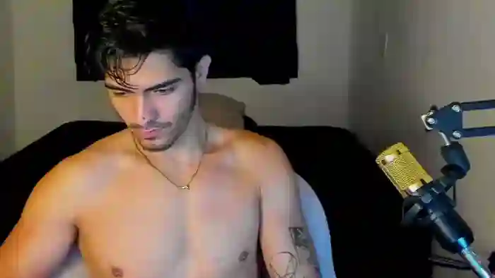 2025/09/20/flirt4free-zack-bonett-05-22-34