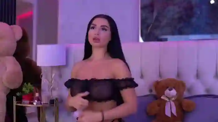 2025/09/22/flirt4free-isabelle-hunt-04-24-54