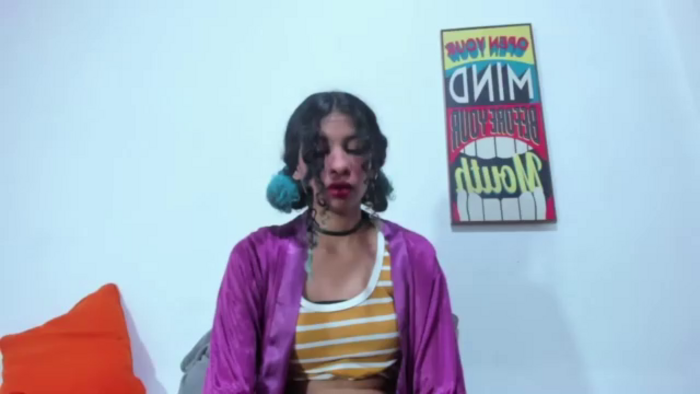 petite-ariana