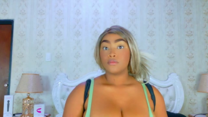tianah-glow