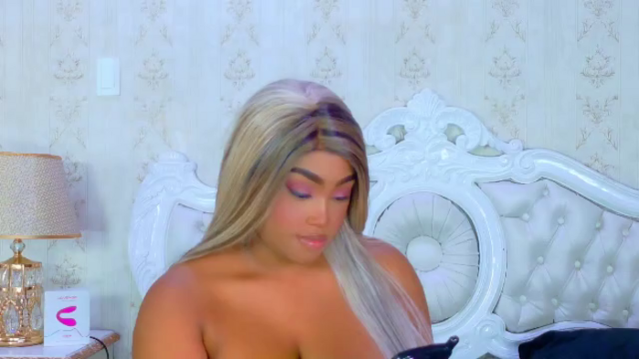 tianah-glow