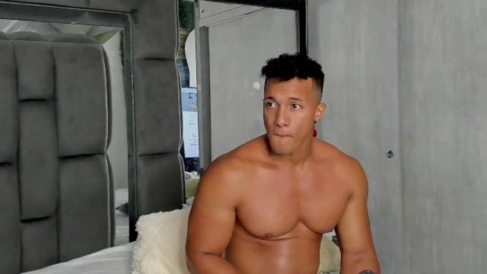 mat-strong