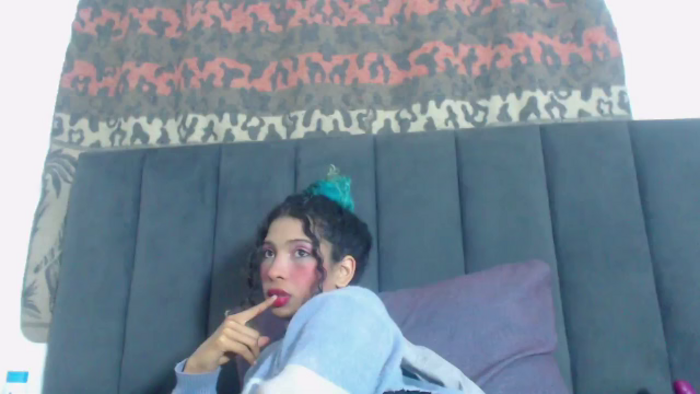petite-ariana
