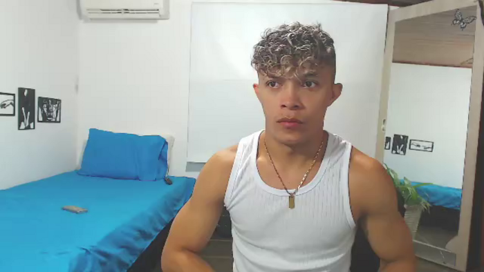 lucas-luxx