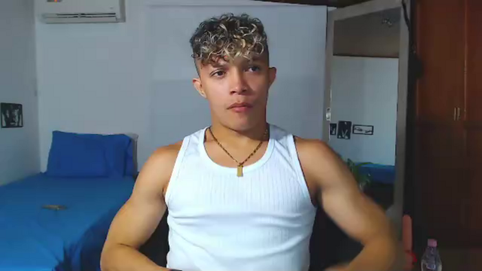 lucas-luxx