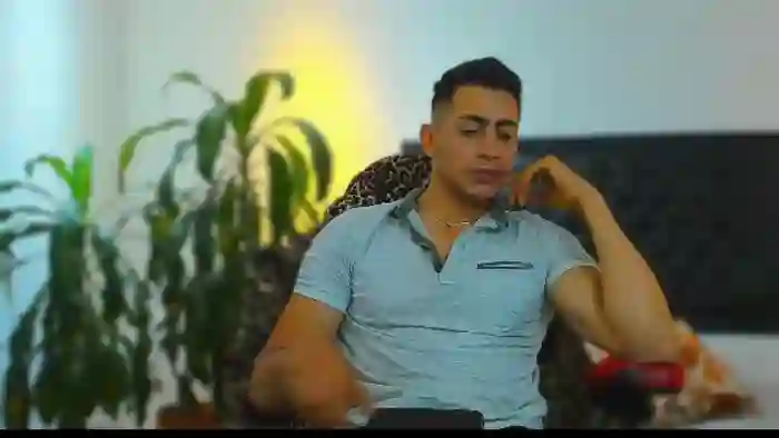 2025/09/24/flirt4free-zach-price-11-18-19