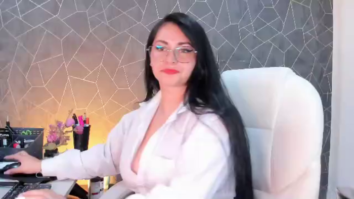 nicole-jonss