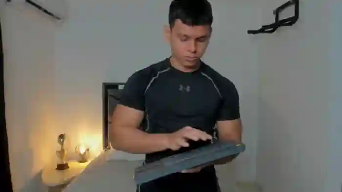 2025/09/25/flirt4free-stefan-lennox-00-01-59